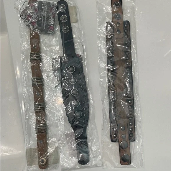 Set of Three Studded Leather Bracelets paparazzi - Picture 1 of 1